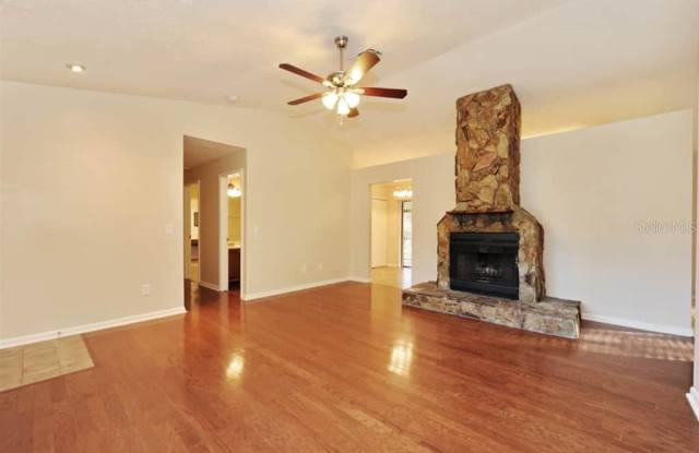 4217 SPRING WAY CIRCLE Gallery 3