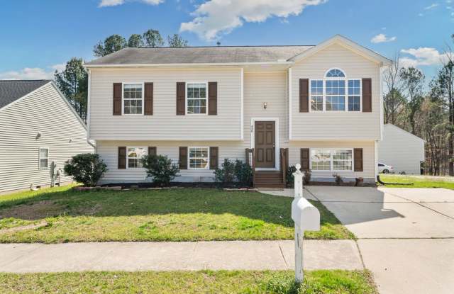 Renovated Split-Level Home in Hope Valley Farms photos photos