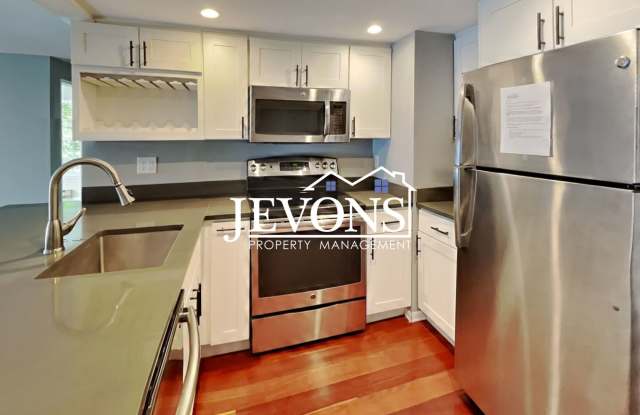 Wilson Court - 420 Valley Street, Seattle, WA 98109