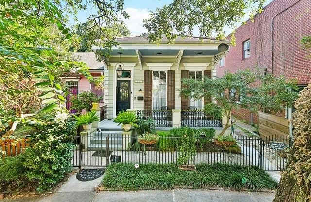 827 WASHINGTON Avenue photos photos