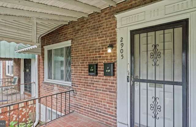 2905 E FEDERAL Street Gallery 4