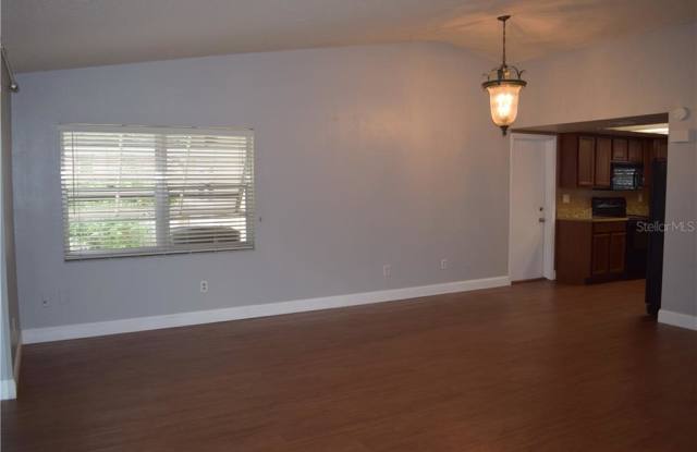 8061 CYPRESS GARDEN COURT Gallery 3