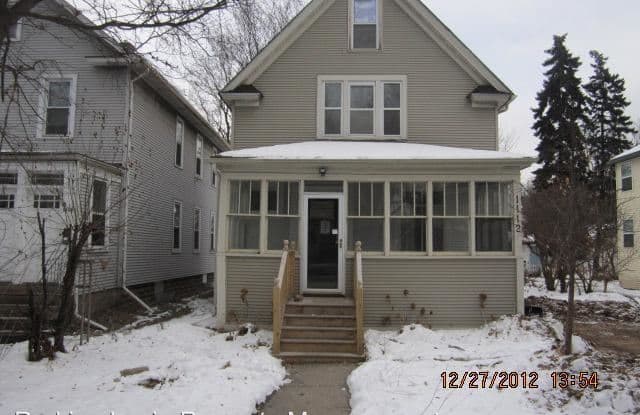 1112 14th Ave SE - 1112 14th Ave SE, Minneapolis, MN 55414