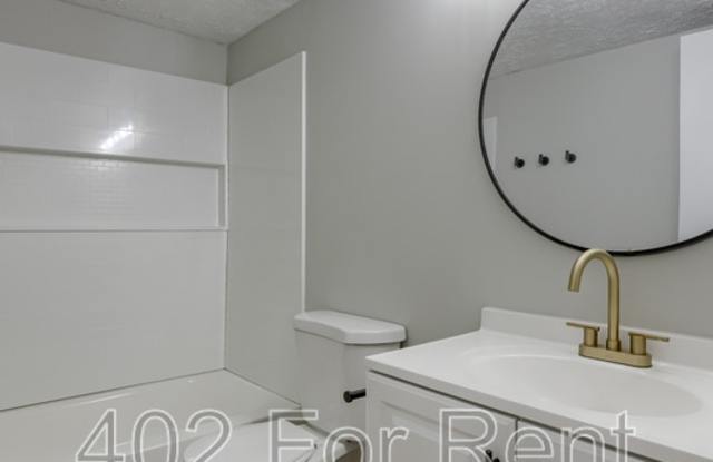 4715 Davenport Street - 8 Gallery 4