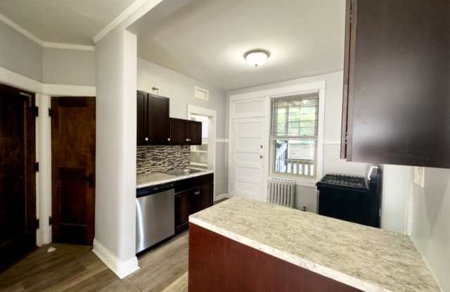 1222 Rosemont Gallery 2