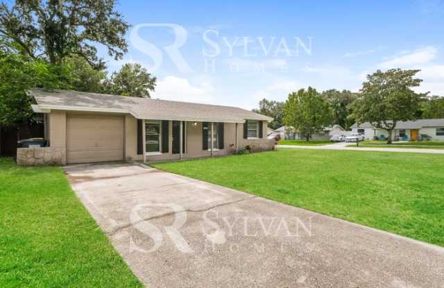 2759 Dovewood Street Gallery 2