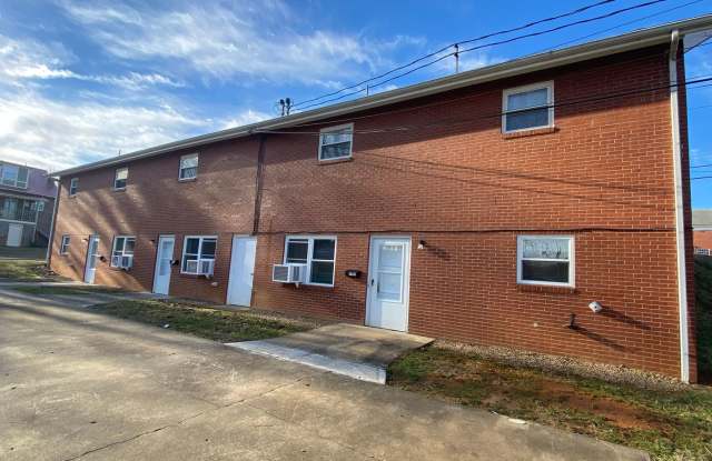 540-544 2nd St Newport TN 37821 photos photos