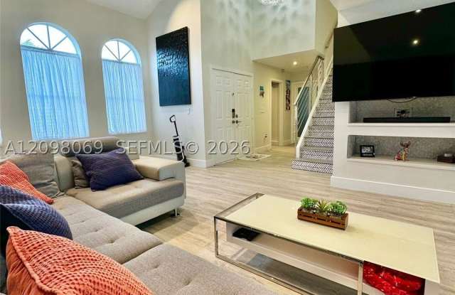 8224 SW 163rd Ct Gallery 4