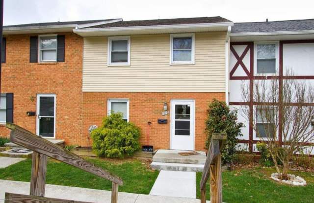 3 Bedroom 3.5 Bath Townhouse photos photos