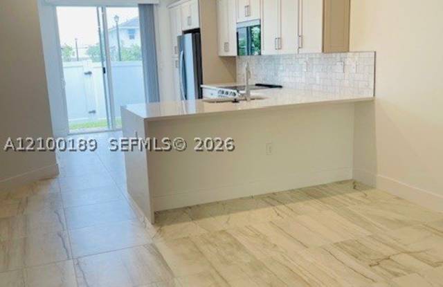 164 SW 171st Ln Gallery 2