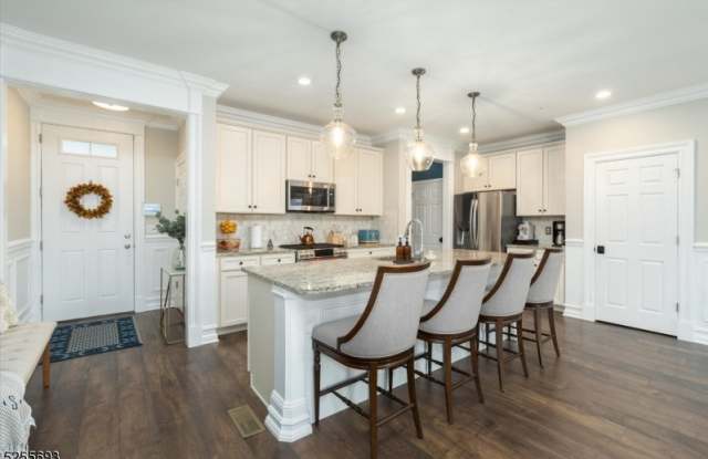 119 Sequoia Dr - 119 Sequoia Drive, Essex County, NJ 07009
