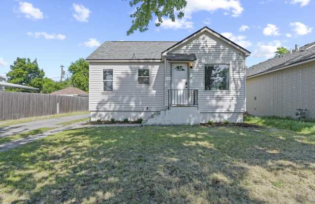 1734 N Stone St - 1734 North Stone Street, Spokane, WA 99207