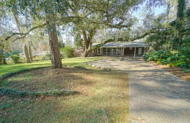 Cozy 3/2 Single Family Home Gallery 4
