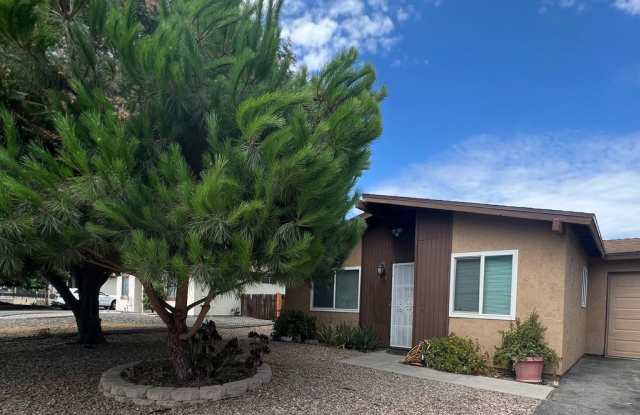 Energy efficient windows  Granite Countertops-2 bedrooms  1 bathroom-home located in Valle Hermosa 55+ SENIOR COMMUNITY!! - 329 Nogales, Hemet, CA 92545