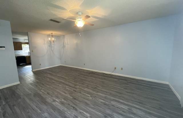 1411-B Baymeadows Drive - 1 Gallery 4