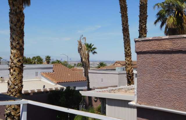 GORGEOUS SINGLE STORY WITH MANY UPGRADES*3 BEDROOMS*SPARKLING POOL AND SPA! photos photos