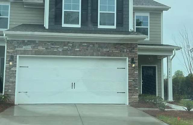 7899 Iron Road Gallery 3