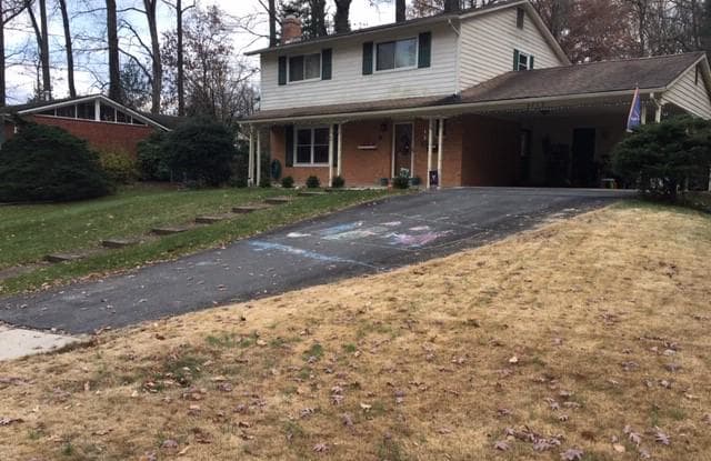 8719 PARLIAMENT DRIVE - 8719 Parliament Drive, Kings Park, VA 22151