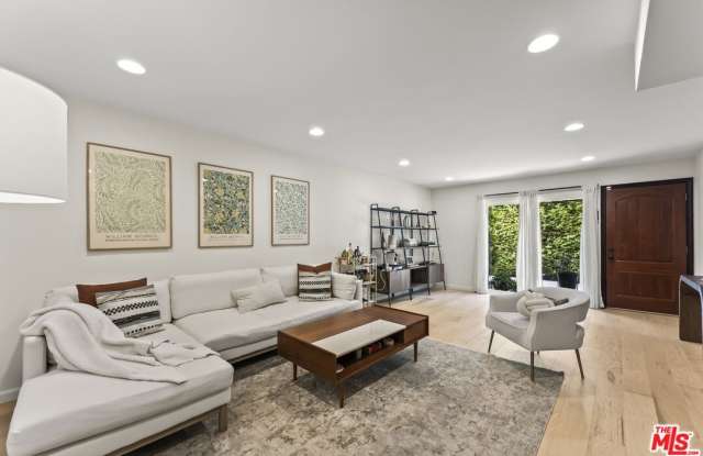 10854 Morrison St photos photos