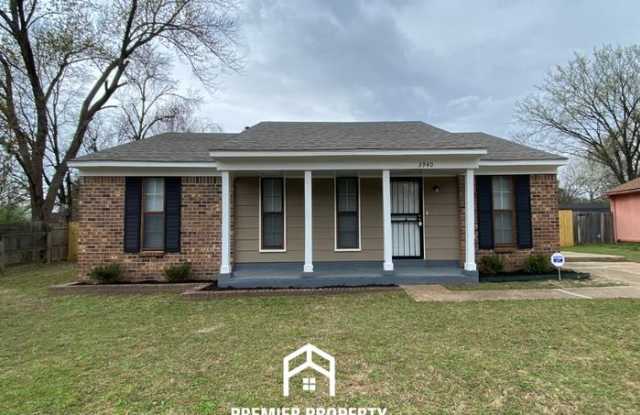 3940 Twin Lakes Drive photos photos