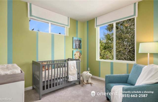 13933 Northeast 15th Court Gallery 2