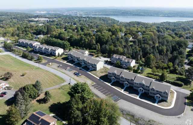 75 Hudson Circle photos photos