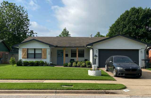 Modern 4bed/2bath Home near Brookside photos photos