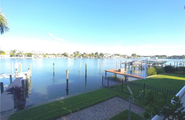 2509 BAY BOULEVARD - 2509 Bay Boulevard, Indian Rocks Beach, FL 33785