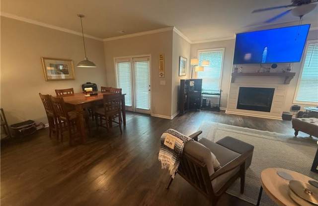 5639 Parkview Lane Gallery 2