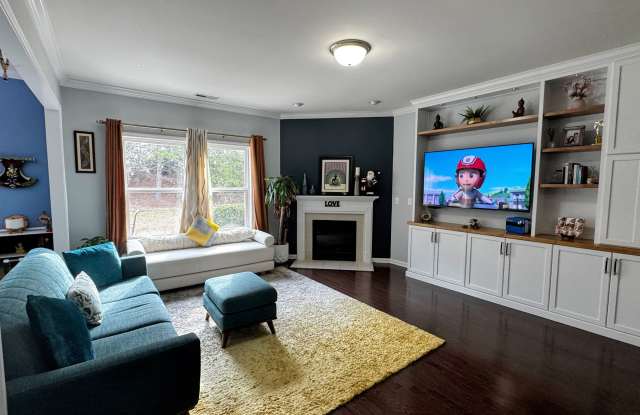 318 Old Castle Drive photos photos