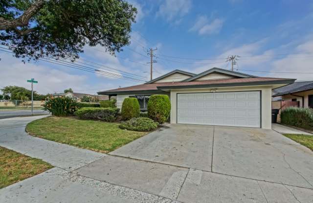 REMODELED, BRIGHT  AIRY HOME W/ UNIQUE FLOORPLAN  TONS OF UPGRADES, LESS THAN A BLOCK TO SCHOOL AND SHOPPING! - 16608 Van Ness Avenue, Torrance, CA 90504