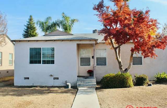 3 Bedroom Home Off Oak St. Near Downtown photos photos