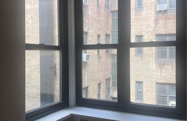 888 Grand Concourse Gallery 4