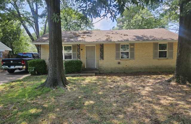 2213 Fairfield Dr photos photos