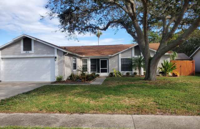 816 Pine Shadows Avenue photos photos