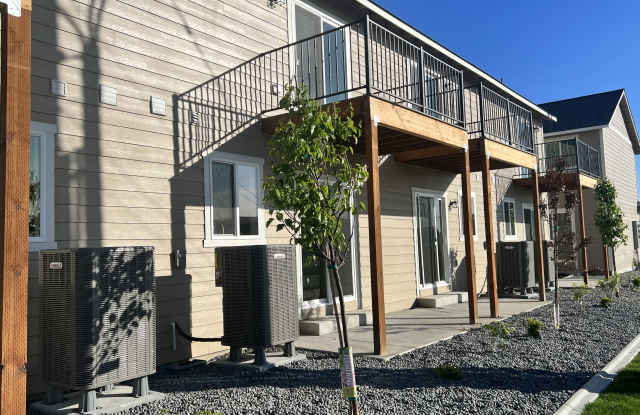 2821 West Marina Drive - 5 photos photos