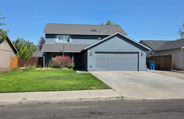 725 NE Negus Pl photos photos