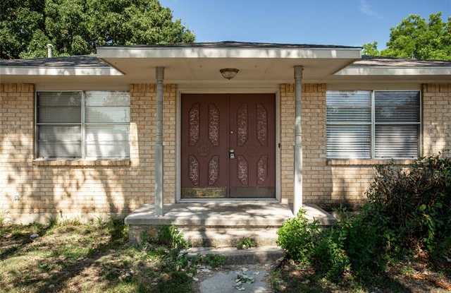 1817 Shawnee Street Gallery 2