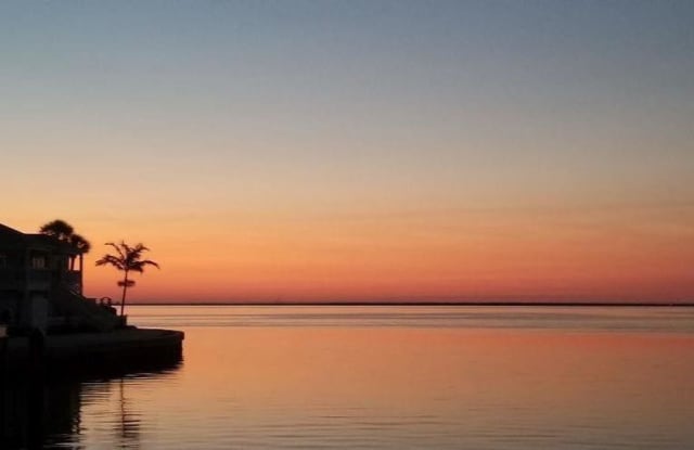 5236 BEACH DRIVE SE - 5236 Beach Drive Southeast, St. Petersburg, FL 33705