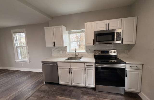 3438 Greenwood Blvd Rear photos photos