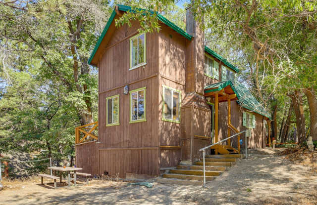 Lovely Home: 2BR+Bonus at Cul-De-Sac in Green Valley Lake photos photos