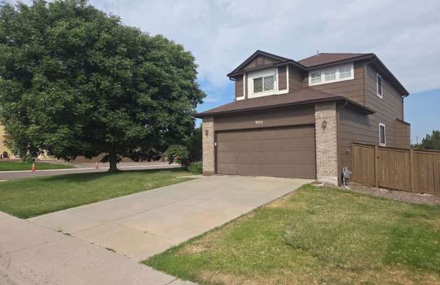 Bright  Spacious 3 Bed + Study - 3.5 Bath Single‑Family Home - 9351 Weeping Willow Court, Highlands Ranch, CO 80130