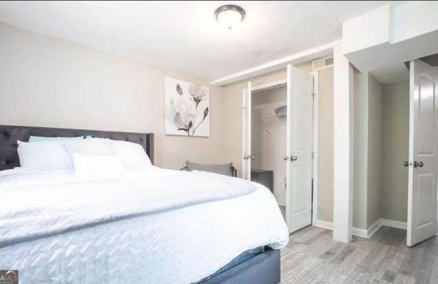 1272 Westridge Road SW Gallery 3