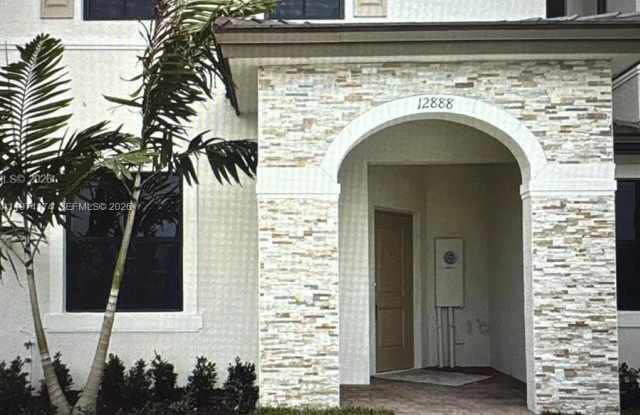 12832 SW 232nd Ter photos photos