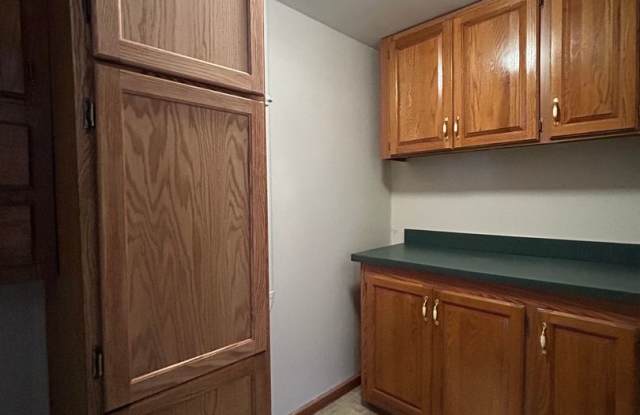** Move in Special ** Freshly Updated 3-Bedroom, 1-Bathroom Home – $1,375/Month Gallery 4
