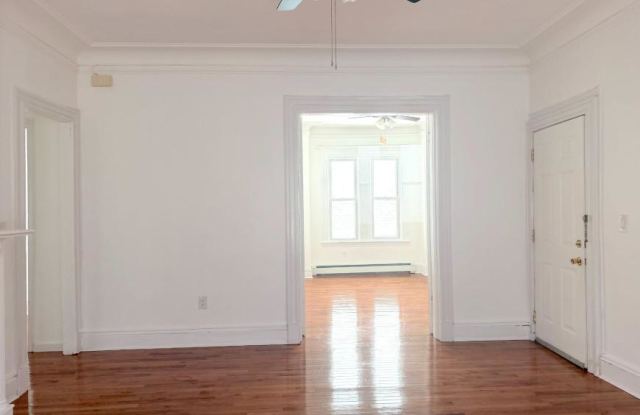 1918 Cortelyou Road Gallery 3