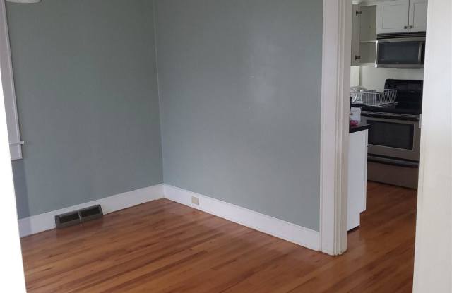 609 Lafayette Avenue Gallery 4