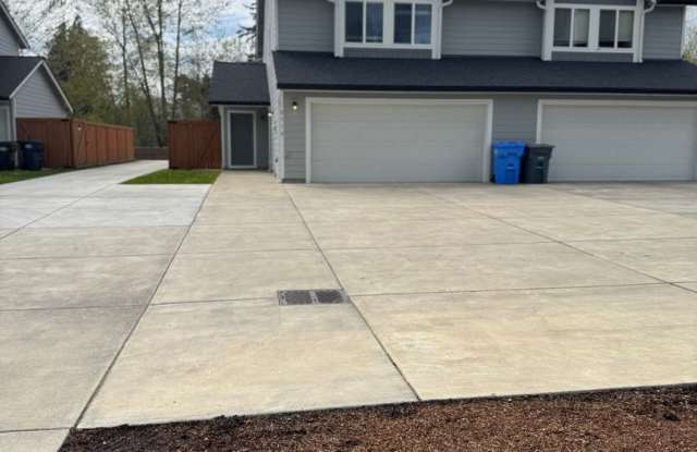 Charming 3 Bedroom and 2.5 Bathroom home located in desirable Tacoma - 8720 Golden Given Road East, Midland, WA 98445