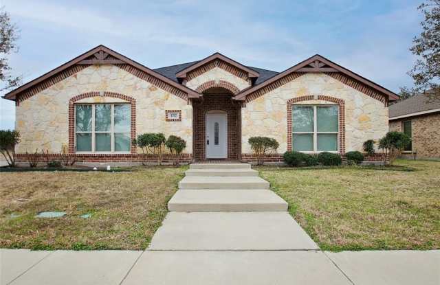 4702 Mariner Drive - 4702 Mariner Drive, Rowlett, TX 75088