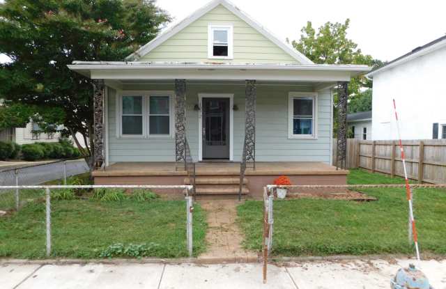 1272 West Washington Street - 1272 West Washington Street, Bolivar, WV 25425